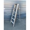Image 1 : Pacific Aluminum Ladder - 6ft Tall - 5 Steps