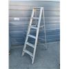 Image 1 : Aluminum Ladder - 6ft Tall - 5 steps