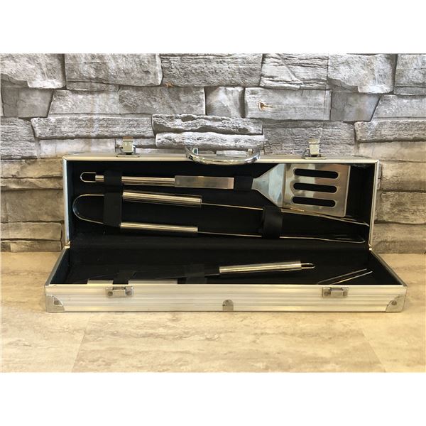 BBQ Grilling Utensil Set - 4 Pcs- Brand New