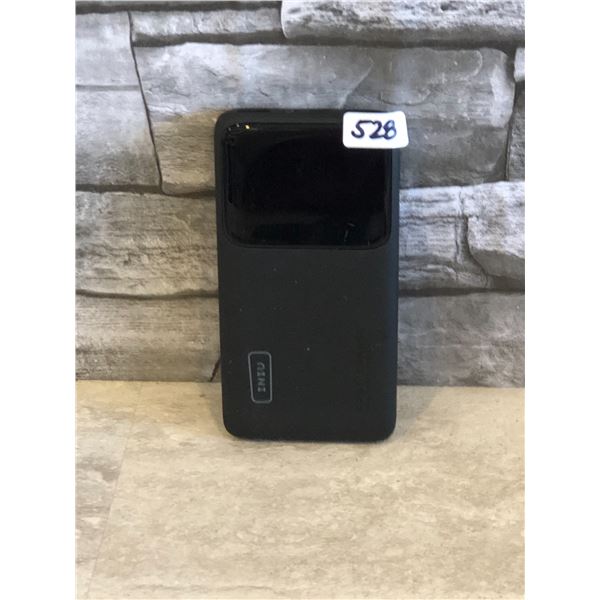 INIU Power Bank - Model #:BI-B6 - 10000mAh - Black - Brand New