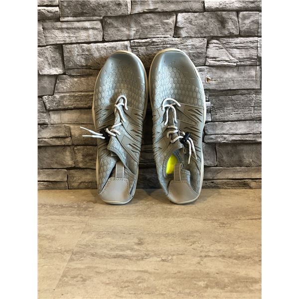 Water Shoes - Men's US9 - Women's US11.5 - Grey - Brand New