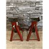 Image 5 : Set of 2 Jack Stands - 4000lb Capacity - 1 Crossarm  is detached (See pics)