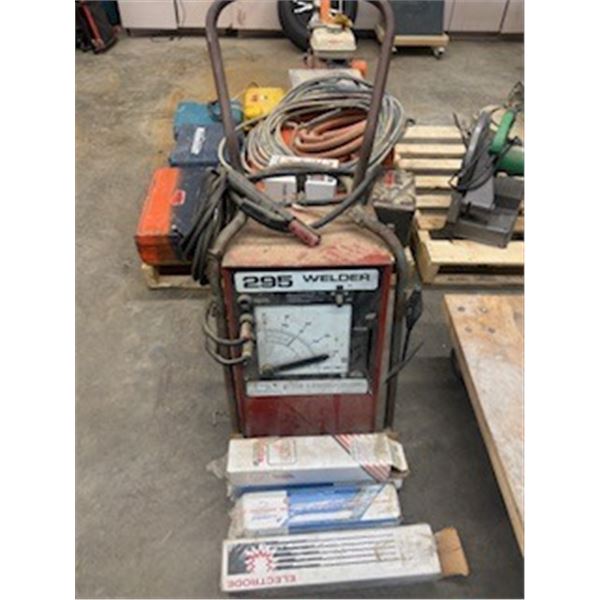 Welder and rods