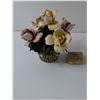 Image 2 : Nuova Capodimonte Porcelain Basket of Flowers Figurine - 5" x 5" x 5.5"
