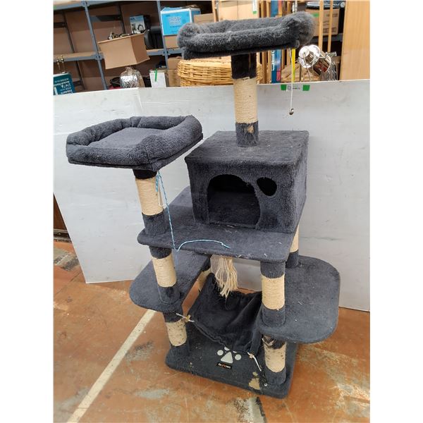 *Cat Tower 38" x 21" x 58", Cannot Ship