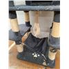 Image 4 : *Cat Tower 38" x 21" x 58", Cannot Ship