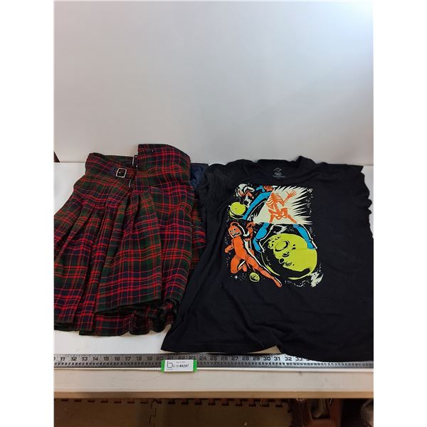 Men's Kilt - Size 40, Halloween Themed T-Shirt Size 2X