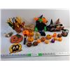 Image 1 : Various Halloween Decorations