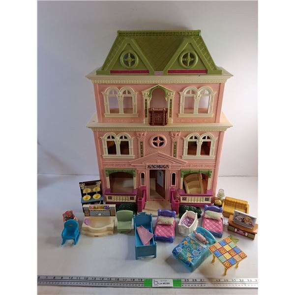 Fisher Price Doll House with Furniture 29" x 22" x 8"  -  PICK UP ONLY