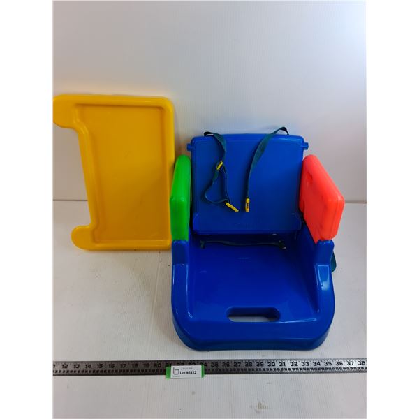 Safety1st Adjustable Plastic Child Seat with Tray - Pickup Preferred
