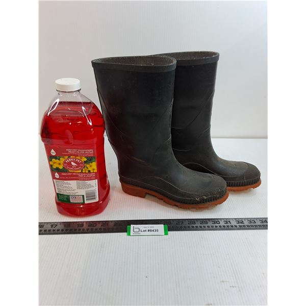 Sealed 1.89L Bottle of Hummingbird Nectar, Pair of Size 5 Rubber Boots