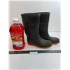 Image 1 : Sealed 1.89L Bottle of Hummingbird Nectar, Pair of Size 5 Rubber Boots