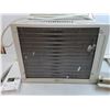 Image 2 : 16" x 12" Mainstays AC Unit As-Is Cannot Ship