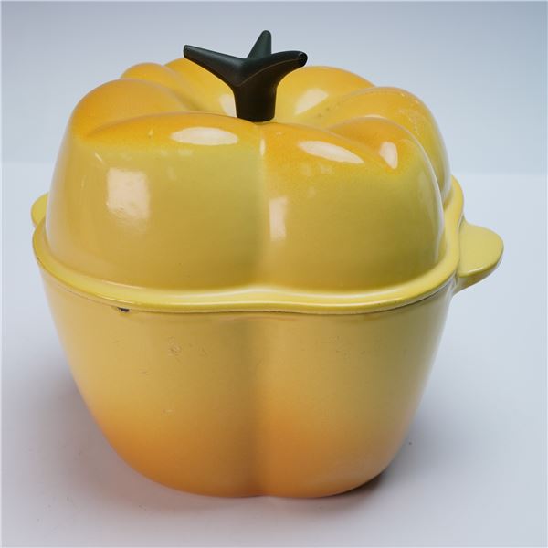 2pc Le Creuset Yellow Bell Pepper Cast Iron Cocotte