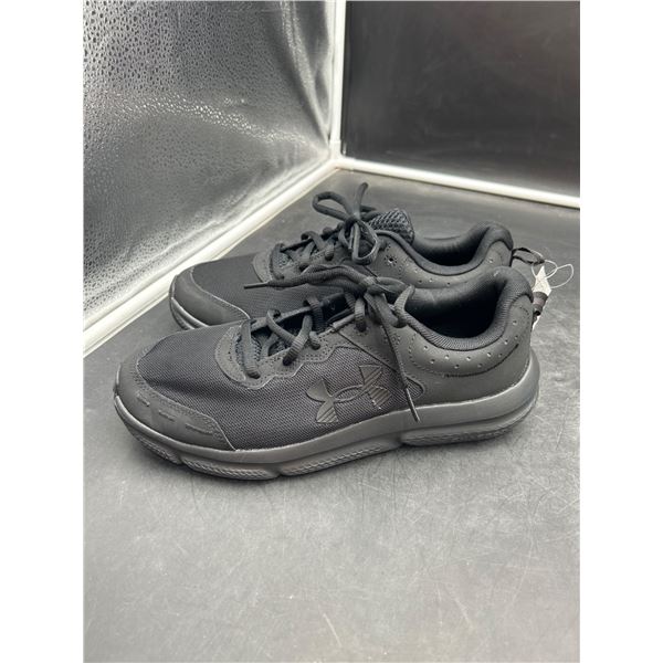 Mens Under Armour Athletic Shoe Size USA 8