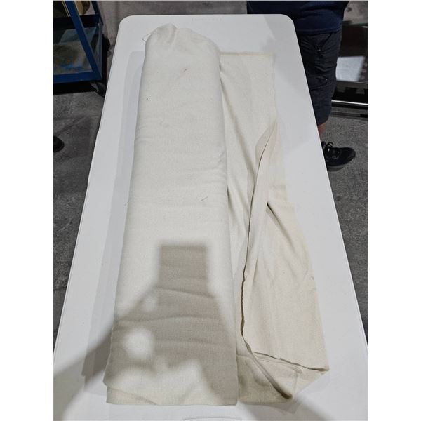 WHITE TUBE STYLE FABRIC BOLT