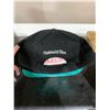 Image 2 : Mitchell & Ness Vancouver Grizzlies Snapback Cap with Team Branding