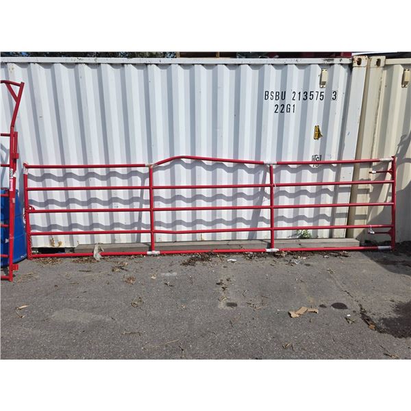 RangeEase Livestock Gate Panel with Hinges 15′ L x 4′ T
