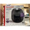 Image 2 : Honeywell Mini Mist Cool Mist Humidifier with Adjustable Settings