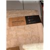 Image 3 : 4 Textured Bath Towels and 4 Hand Towels in Beige
