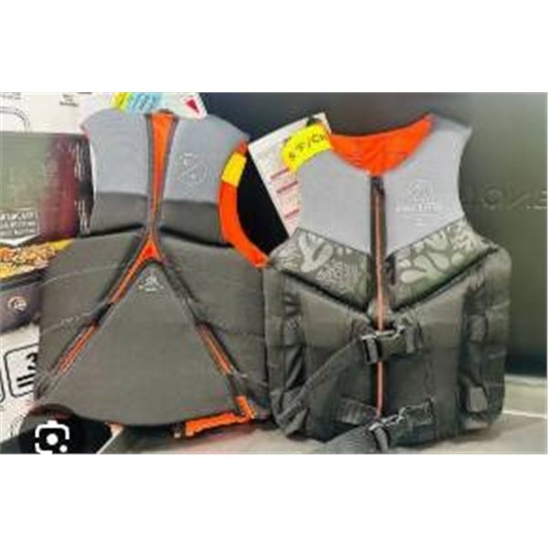 Hyperlite Wake Co. Life Vest, Adult Small, 81-91 cm Chest Size