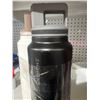 Image 3 : Lot of 2 – Grosche GR 531 and GR 532 40 oz Insulated Bottles Black & White
