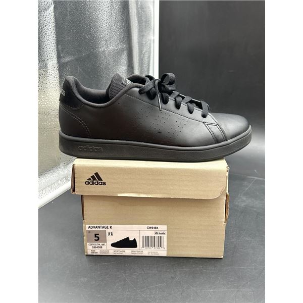 Adidas Advantage K Athletic Footwear, Size 5