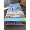 Image 2 : Clif Bar Blueberry Almond Crisp Energy Bars 12-Pack, 68g Each