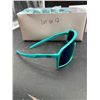 Image 2 : Lot of 12 Teal Sunglasses with Blue-Mirror Tinted Lenses TRULY