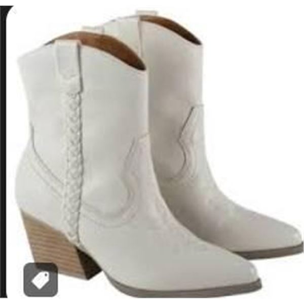 DV by Dolce Vita Women’s Heeled Boots, Size 9, White