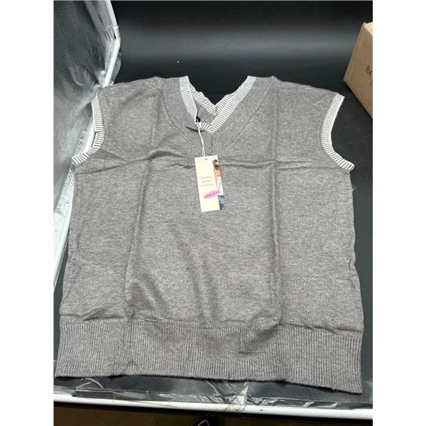 Dokotoo Women’s Medium Gray Sweater with V-Neck and Striped Trim