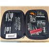 Image 1 : Black and Decker Drill and Driver Bit Set in Portable Case