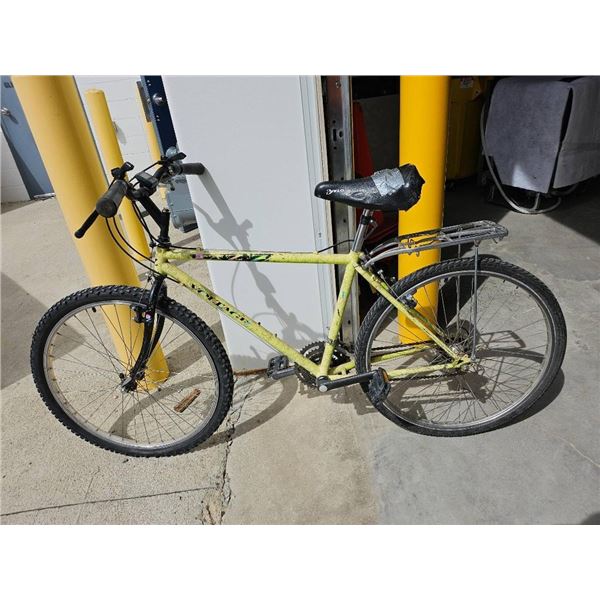 Jazz Voltage Multi-Speed Bicycle With Rear Cargo Rack