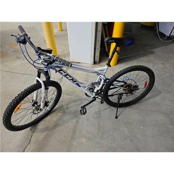CCM Apex Mountain Bike with Dual Suspension