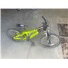 Image 1 : Specialized HotRock KIds Freestyle Mountain Bike