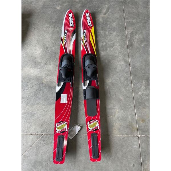 Connolly Water Skis with Carrying Case