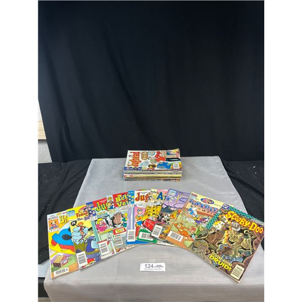 Lot of Approx 40 Comics