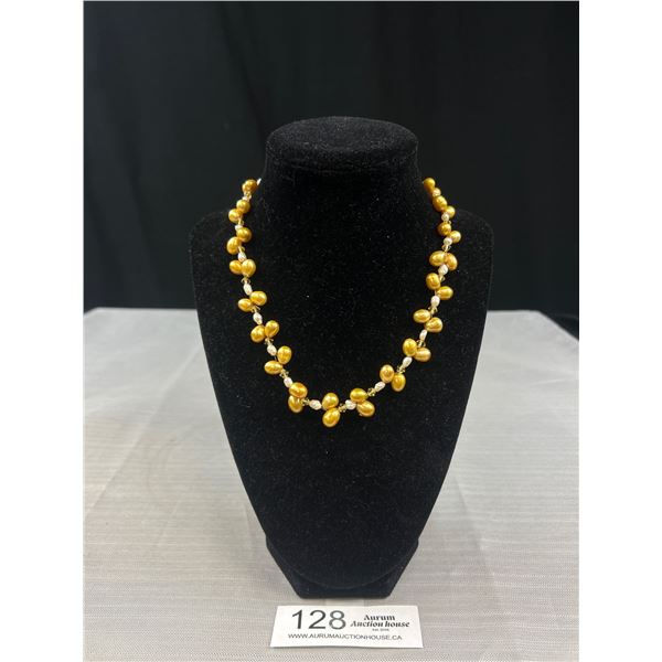 Lovely Genuine Pearls Necklace