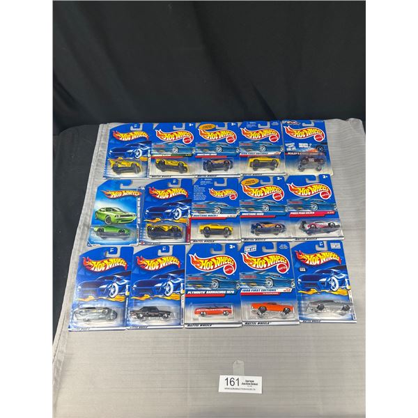 Lot of 15 Hotwheels in Cases