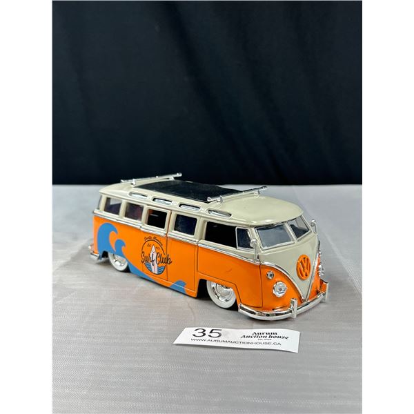 1/24th Scale 1962 Volkswagen Bus