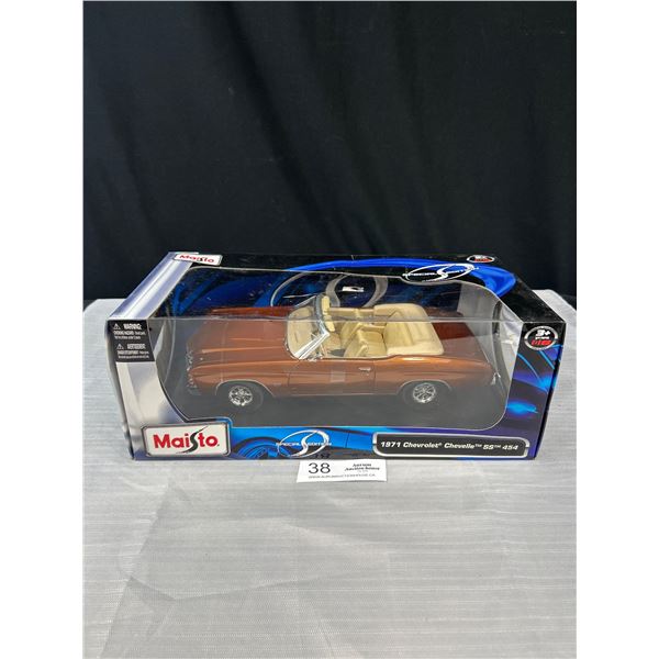 1/18th Scale 1971 Chevrolet Chevelle SS Diecast Car in Original Box