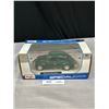 Image 1 : 1/24th Scale Volkswagen Beetle Diecast Car in Original Box