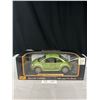 Image 1 : 1/18th Scale Volkswagen New Beetle Diecast Car in Original Box
