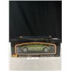 Image 4 : 1/18th Scale Volkswagen New Beetle Diecast Car in Original Box