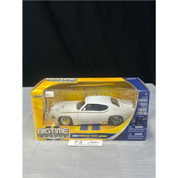 1/24th Scale 1969 Pontiac GTO Judge Diecast Car