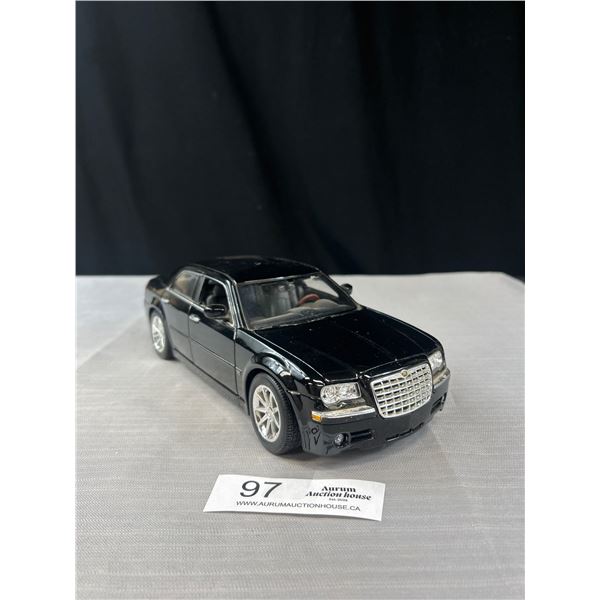 1/18th Scale Chrysler 300C Hemi Diecast Car