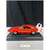 Image 4 : 1/18th Scale 1969 Dodge Daytona Hemmy Diecast Car on Stand
