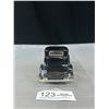 Image 4 : 1/24th Scale 1932 Ford Coupe Diecast Car