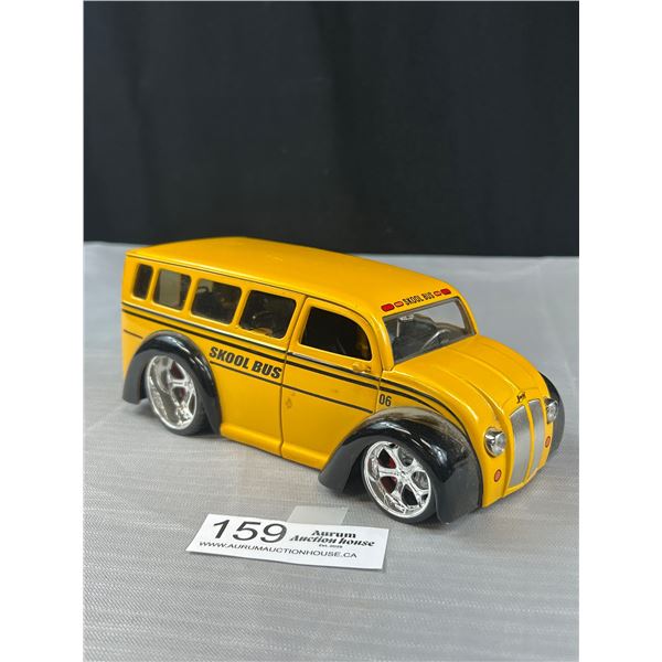 1/24th Scale Diecast Div Cruizer School Bus