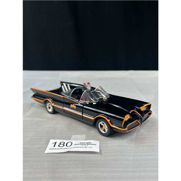 Bat Man 1/24th Scale Diecast Batman Car